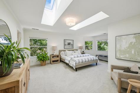 2546 Cresta Road Santa Rosa CA 95404