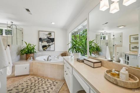2546 Cresta Road Santa Rosa CA 95404