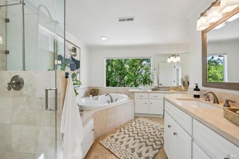 2546 Cresta Road Santa Rosa CA 95404