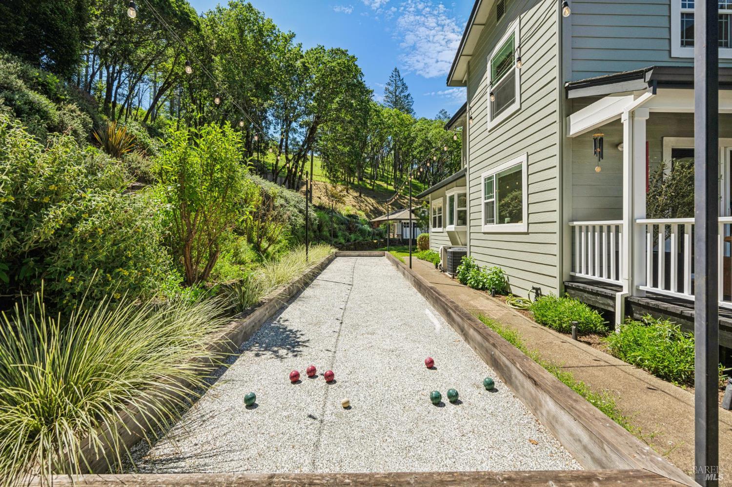2546 Cresta Road Santa Rosa CA 95404