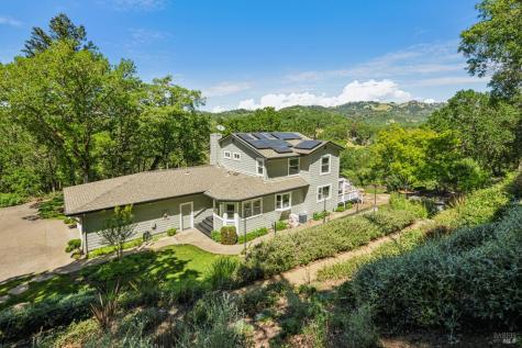 2546 Cresta Road Santa Rosa CA 95404