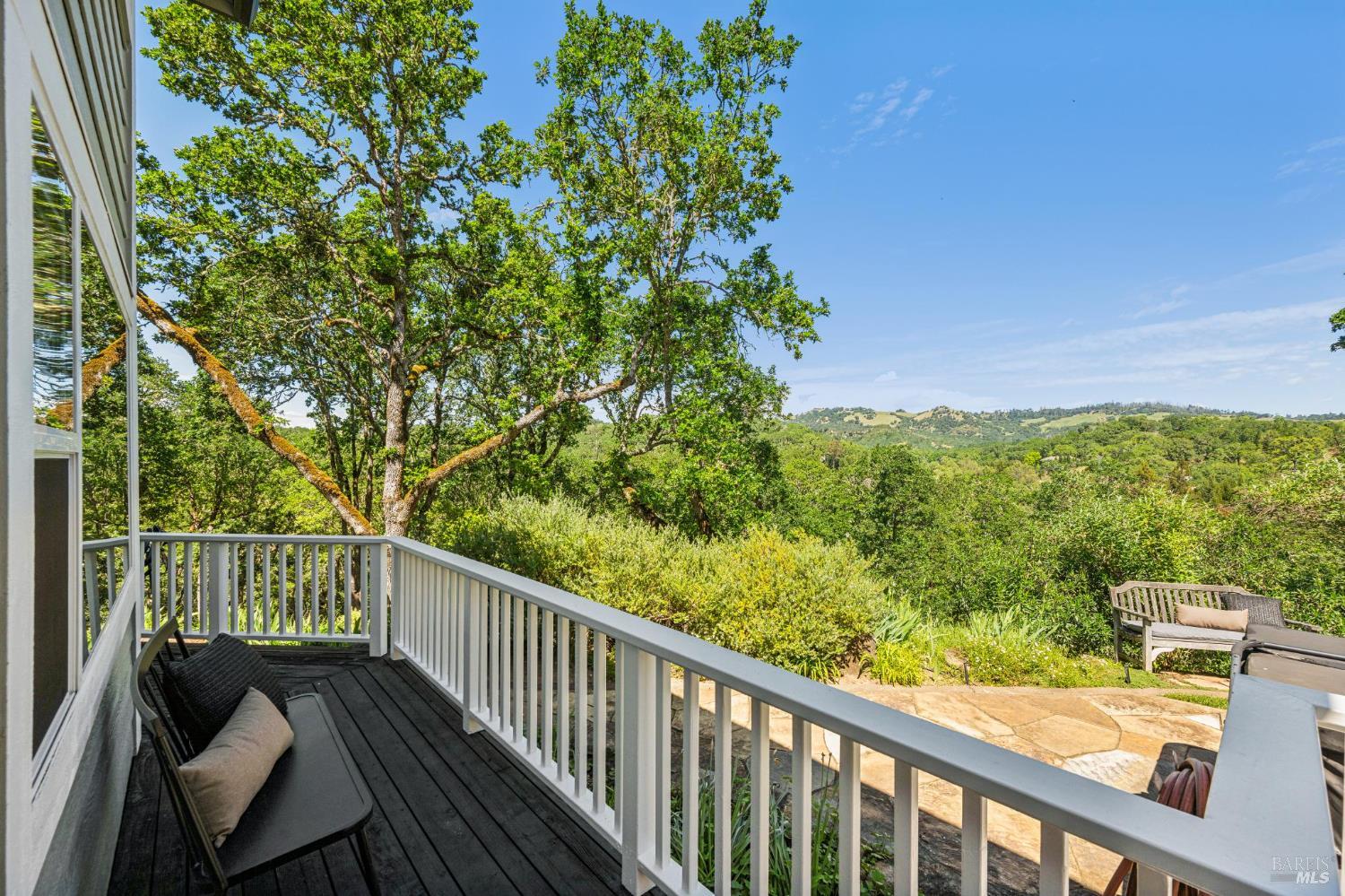 2546 Cresta Road Santa Rosa CA 95404