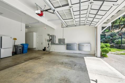 2546 Cresta Road Santa Rosa CA 95404