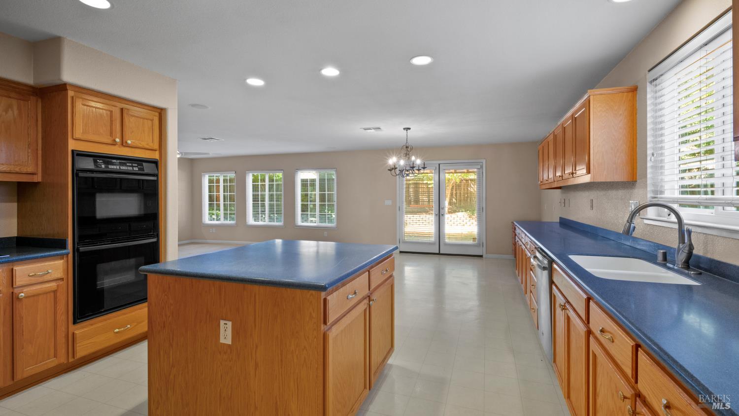 4538 Avondale Circle Fairfield CA 94533