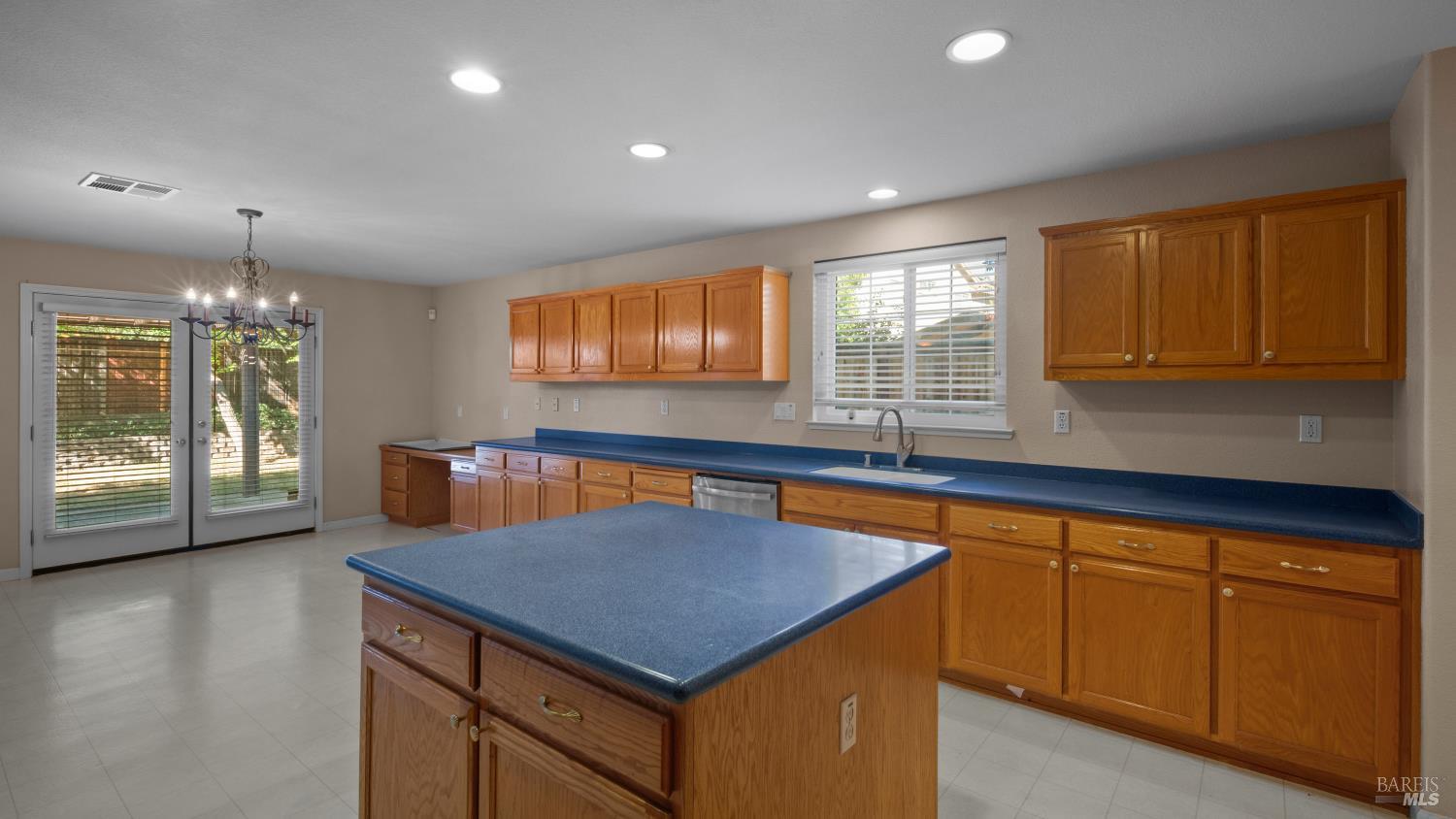 4538 Avondale Circle Fairfield CA 94533