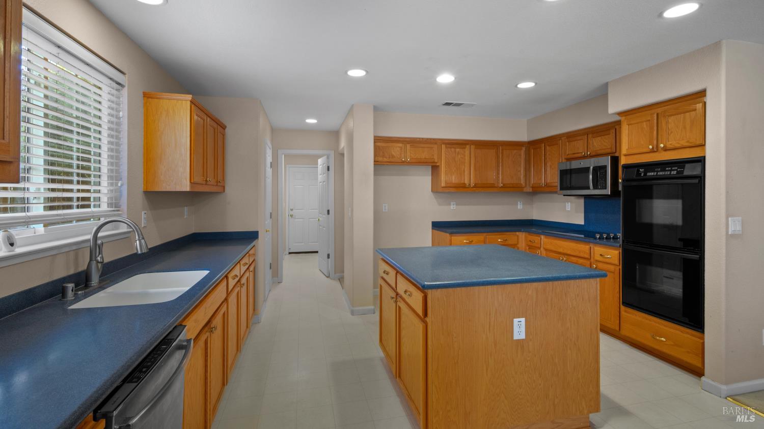 4538 Avondale Circle Fairfield CA 94533