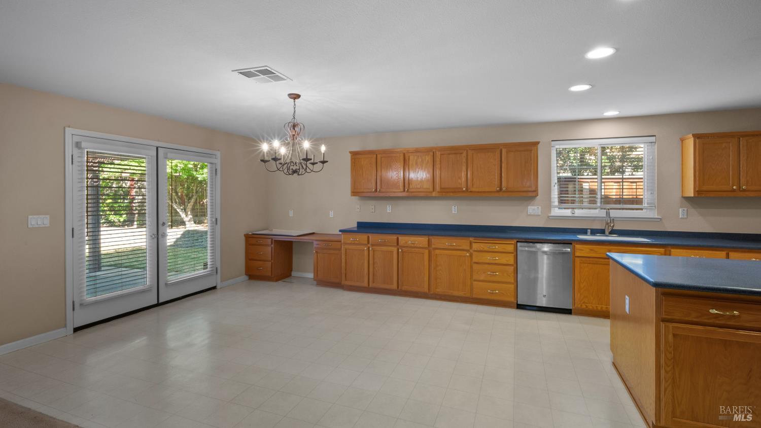 4538 Avondale Circle Fairfield CA 94533
