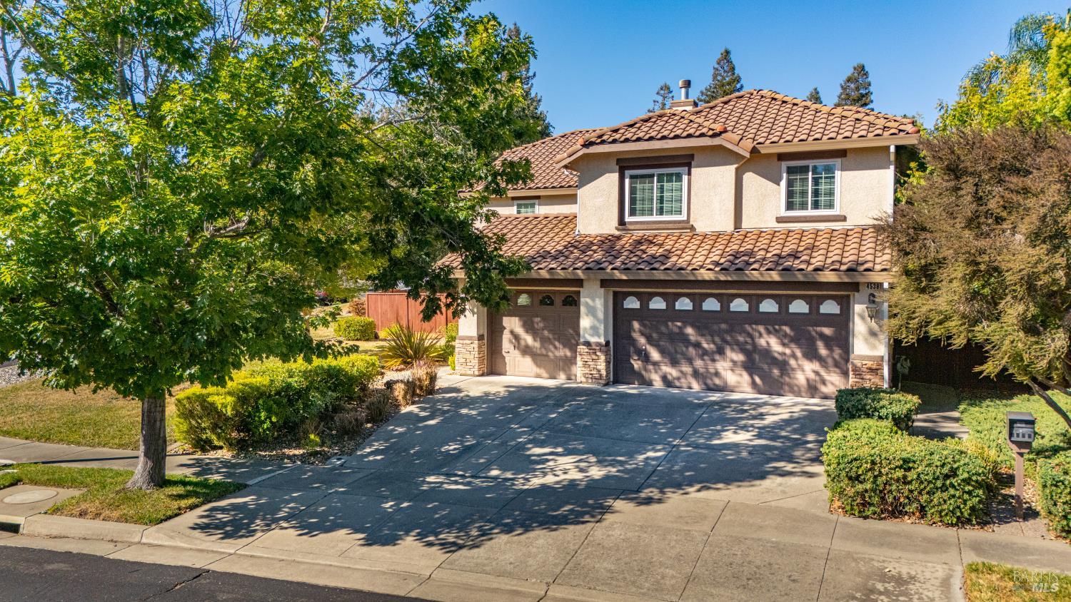 4538 Avondale Circle Fairfield CA 94533