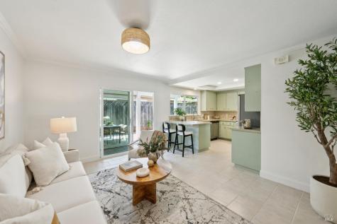215 Hemlock Drive Healdsburg CA 95448