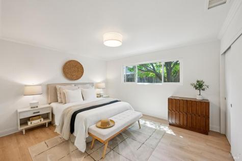 215 Hemlock Drive Healdsburg CA 95448