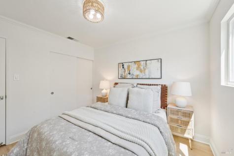215 Hemlock Drive Healdsburg CA 95448