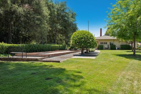215 Hemlock Drive Healdsburg CA 95448