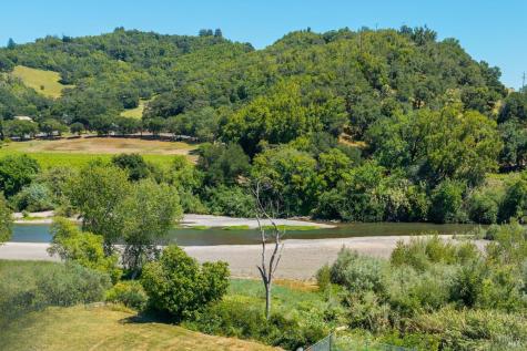 215 Hemlock Drive Healdsburg CA 95448