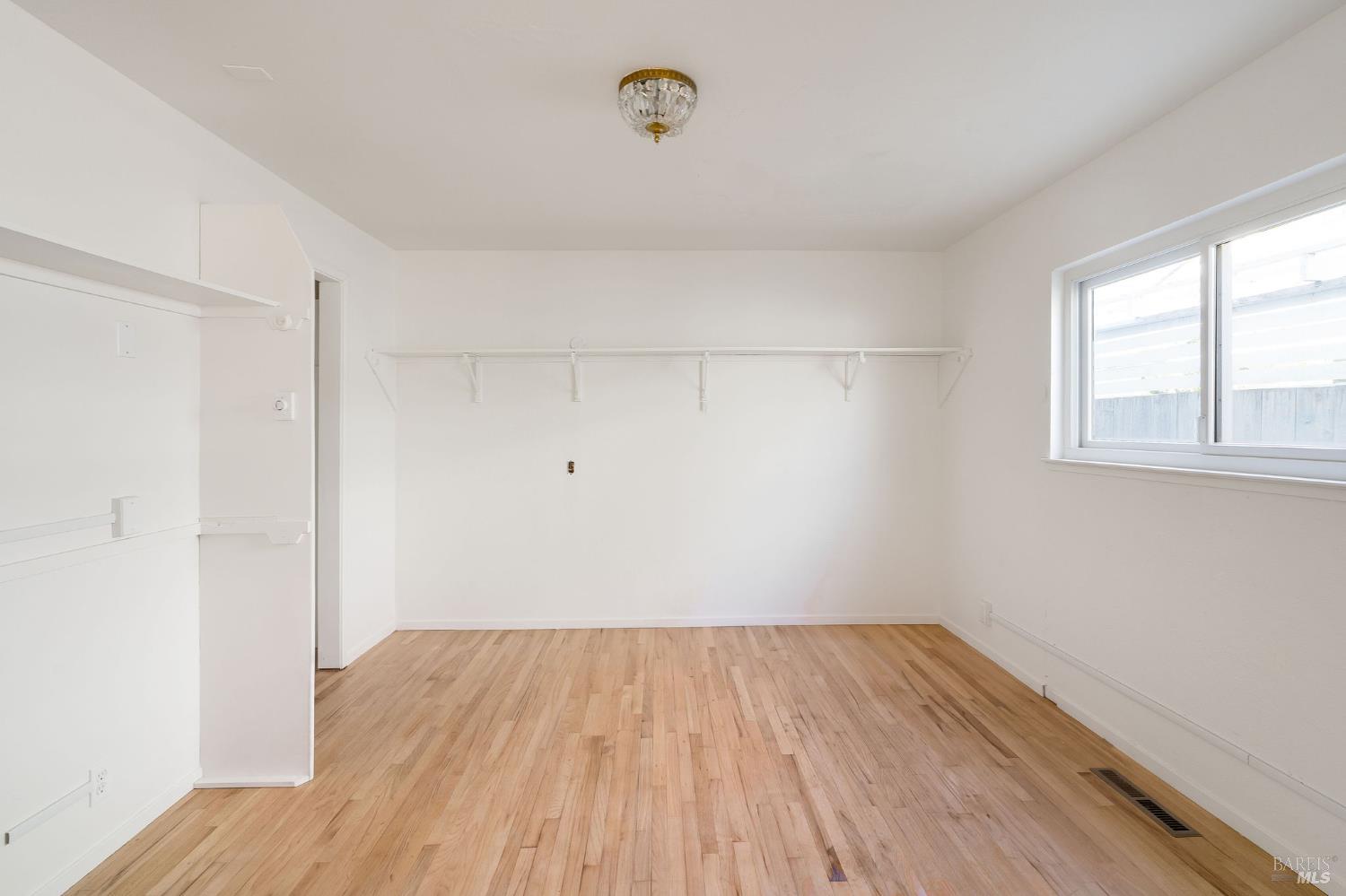 1925 Birch Avenue St. Helena CA 94574