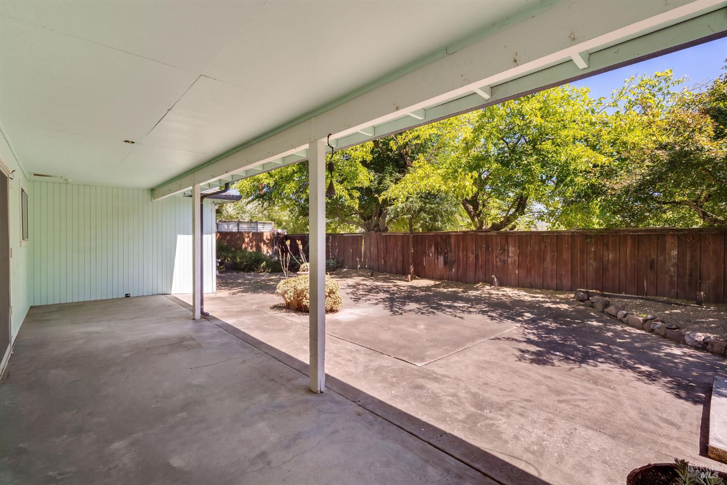 1925 Birch Avenue St. Helena CA 94574