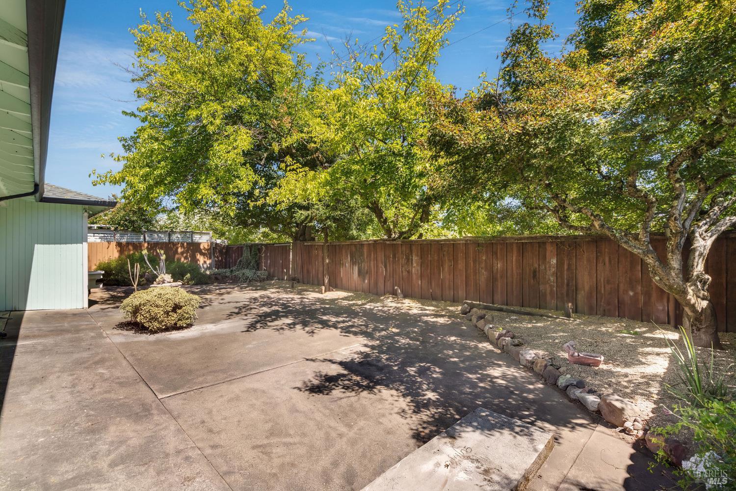1925 Birch Avenue St. Helena CA 94574