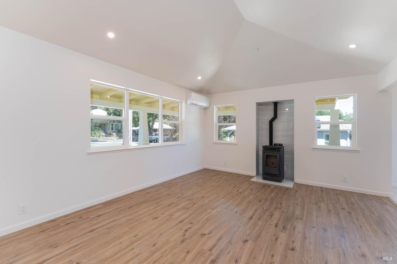 355 North Street Willits CA 95490