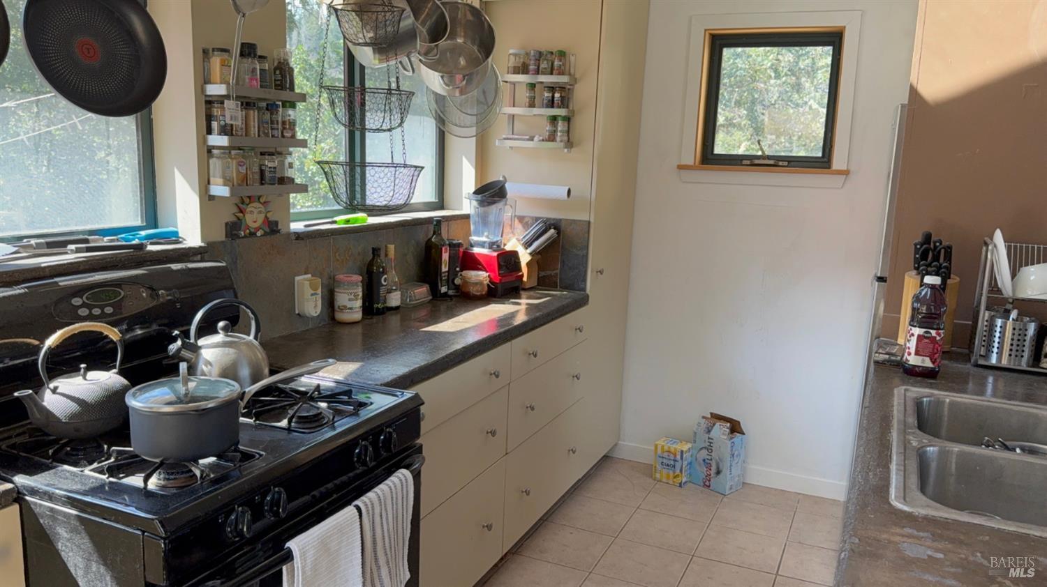 8950-8890 Mill Creek Road Healdsburg CA 95448