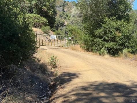 8950-8890 Mill Creek Road Healdsburg CA 95448