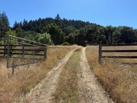 8950-8890 Mill Creek Road Healdsburg CA 95448