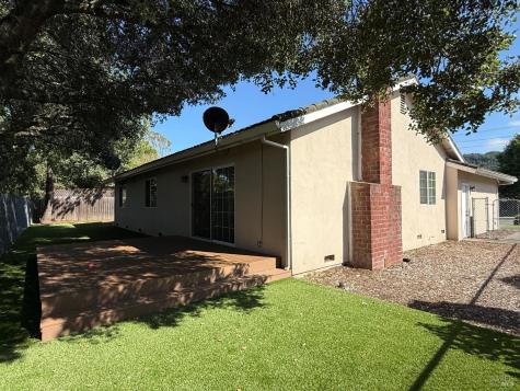 2553 Cactus Avenue Santa Rosa CA 95405