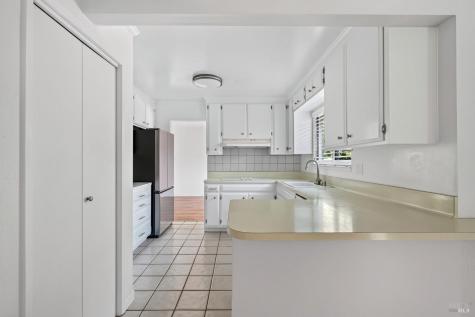 15 Betty Lane Novato CA 94947