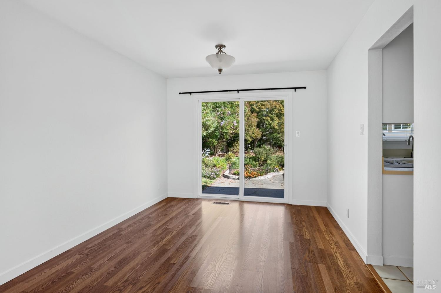 15 Betty Lane Novato CA 94947