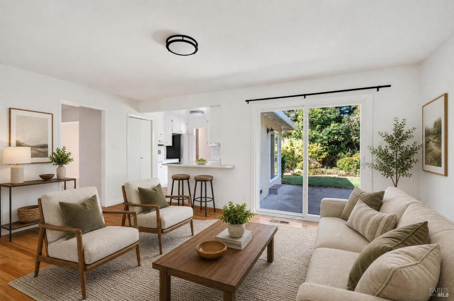 15 Betty Lane Novato CA 94947