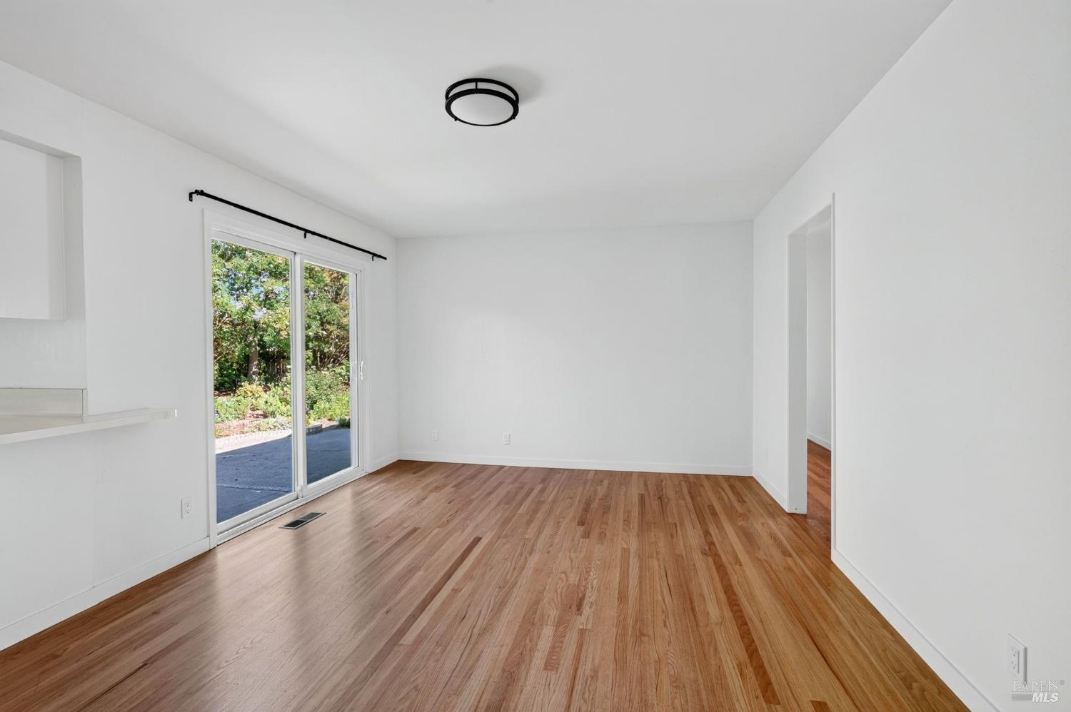 15 Betty Lane Novato CA 94947