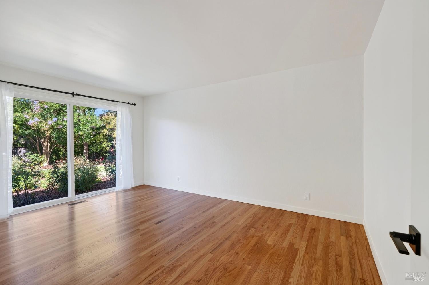 15 Betty Lane Novato CA 94947