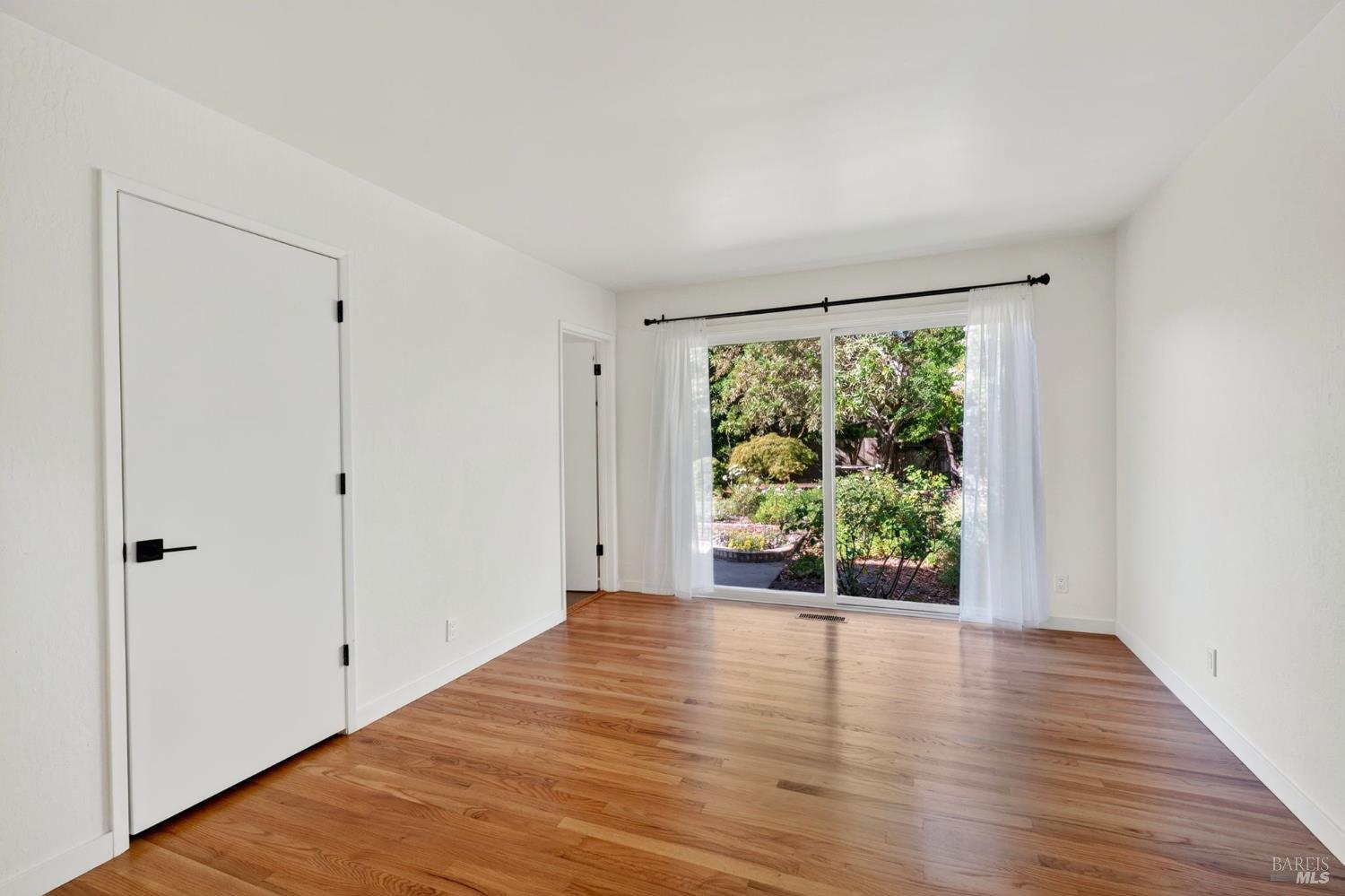 15 Betty Lane Novato CA 94947
