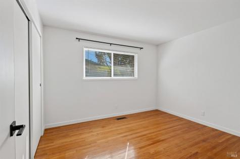 15 Betty Lane Novato CA 94947