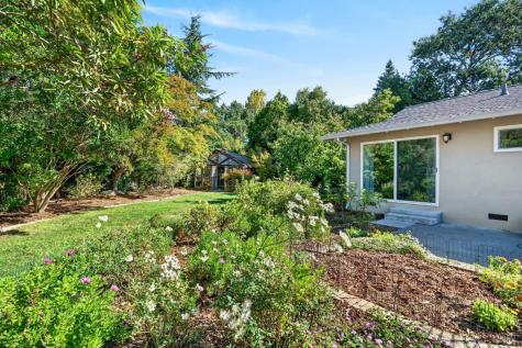 15 Betty Lane Novato CA 94947