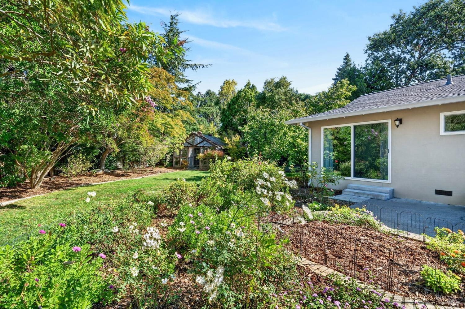 15 Betty Lane Novato CA 94947