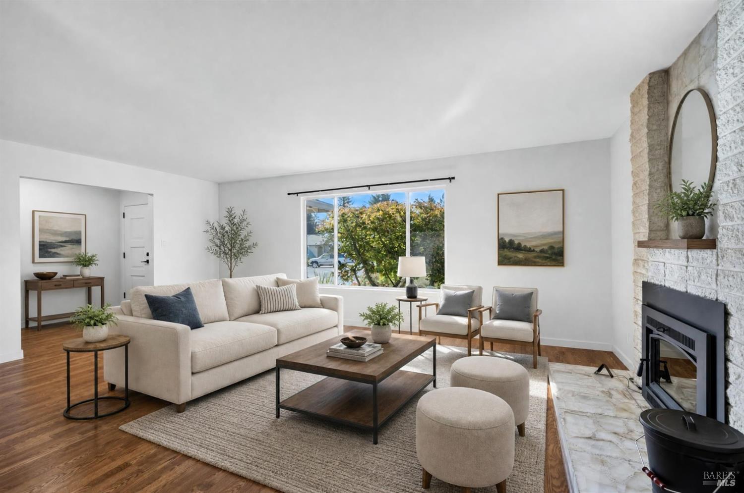15 Betty Lane Novato CA 94947