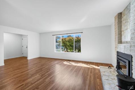 15 Betty Lane Novato CA 94947