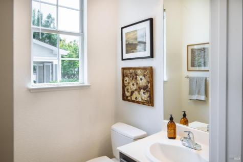 143 Mcnear Circle Petaluma CA 94952