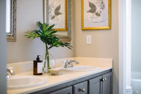 143 Mcnear Circle Petaluma CA 94952