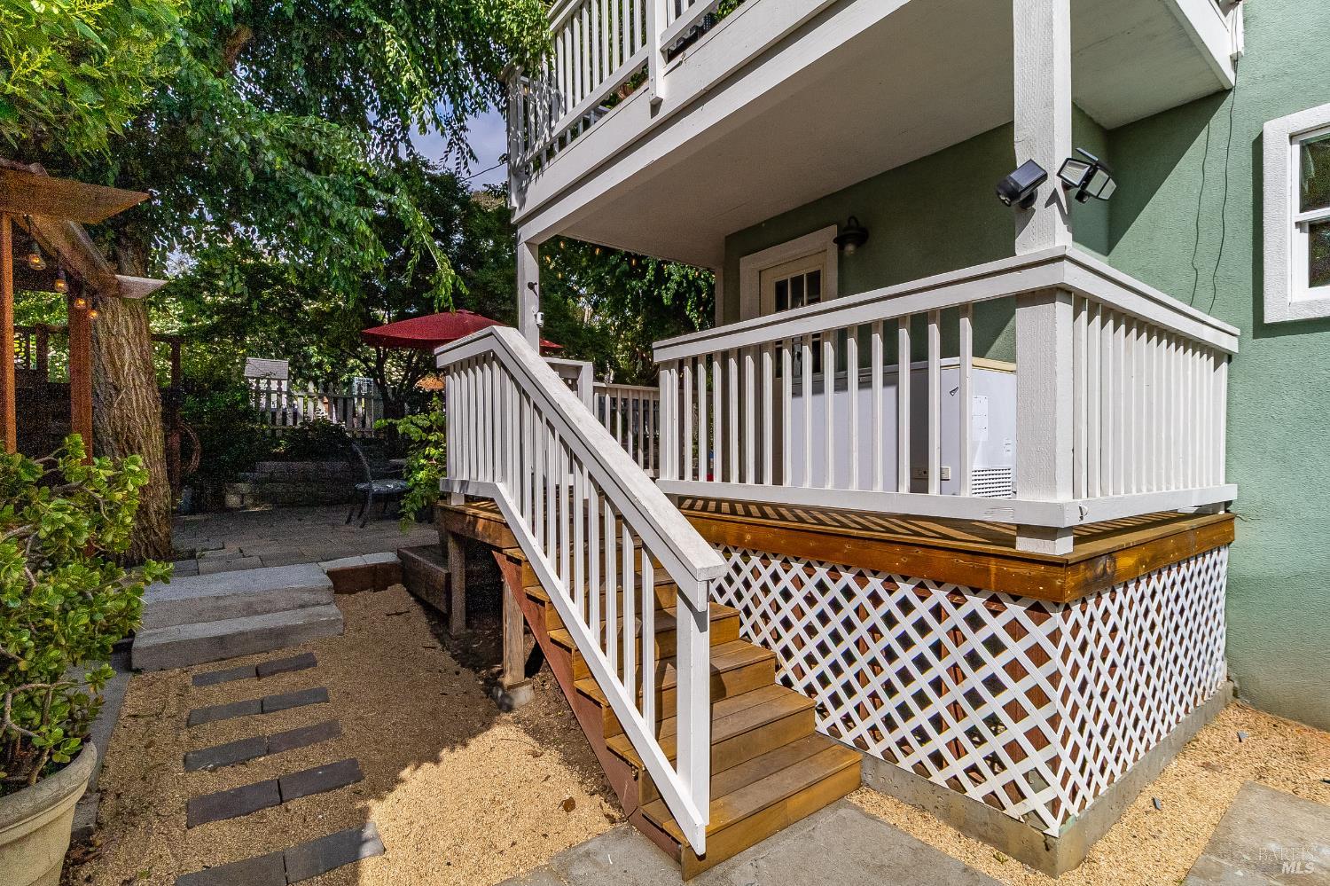 470 E O Street Benicia CA 94510