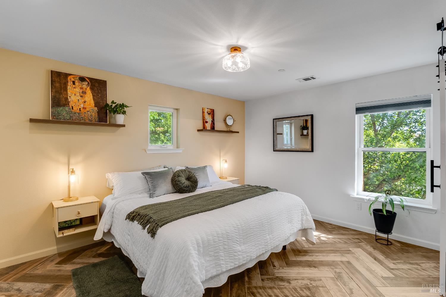 470 E O Street Benicia CA 94510
