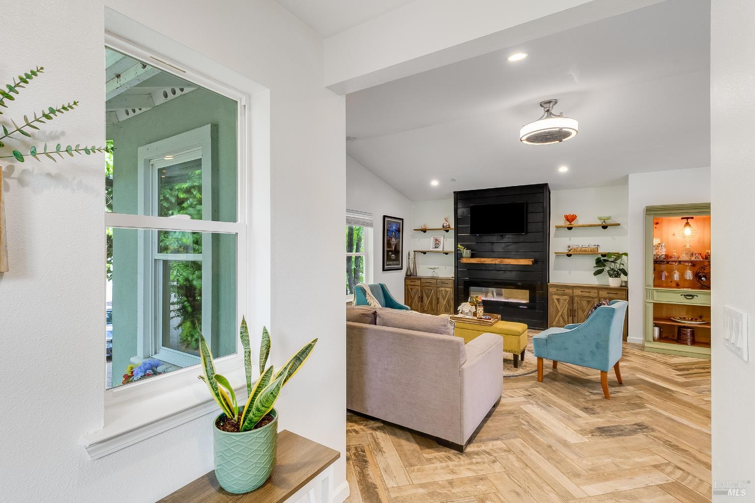 470 E O Street Benicia CA 94510