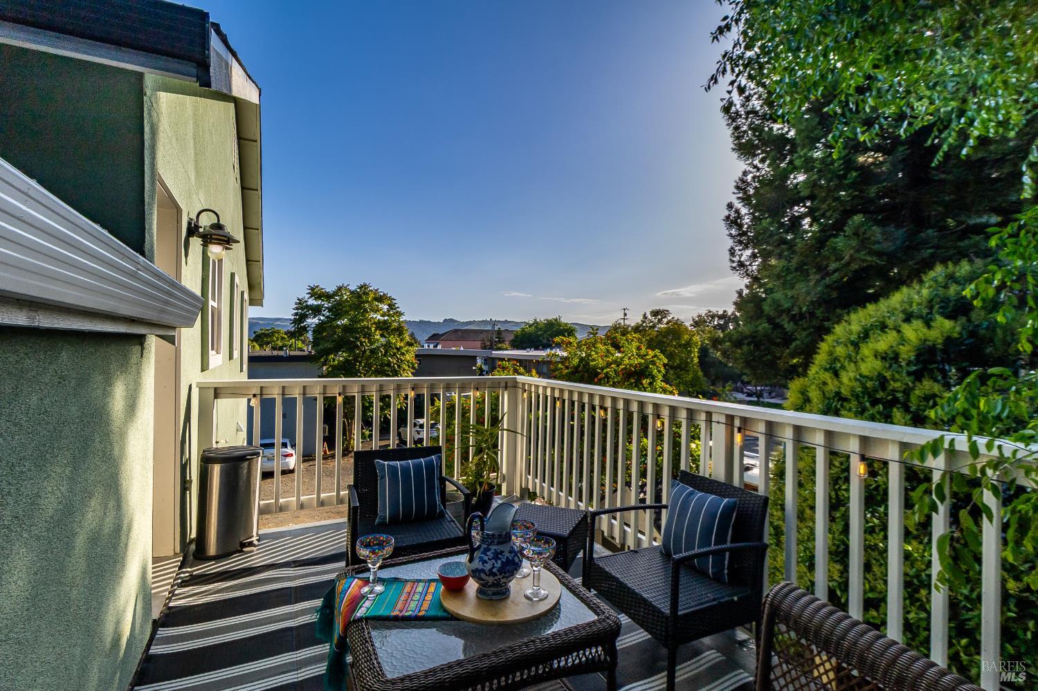 470 E O Street Benicia CA 94510