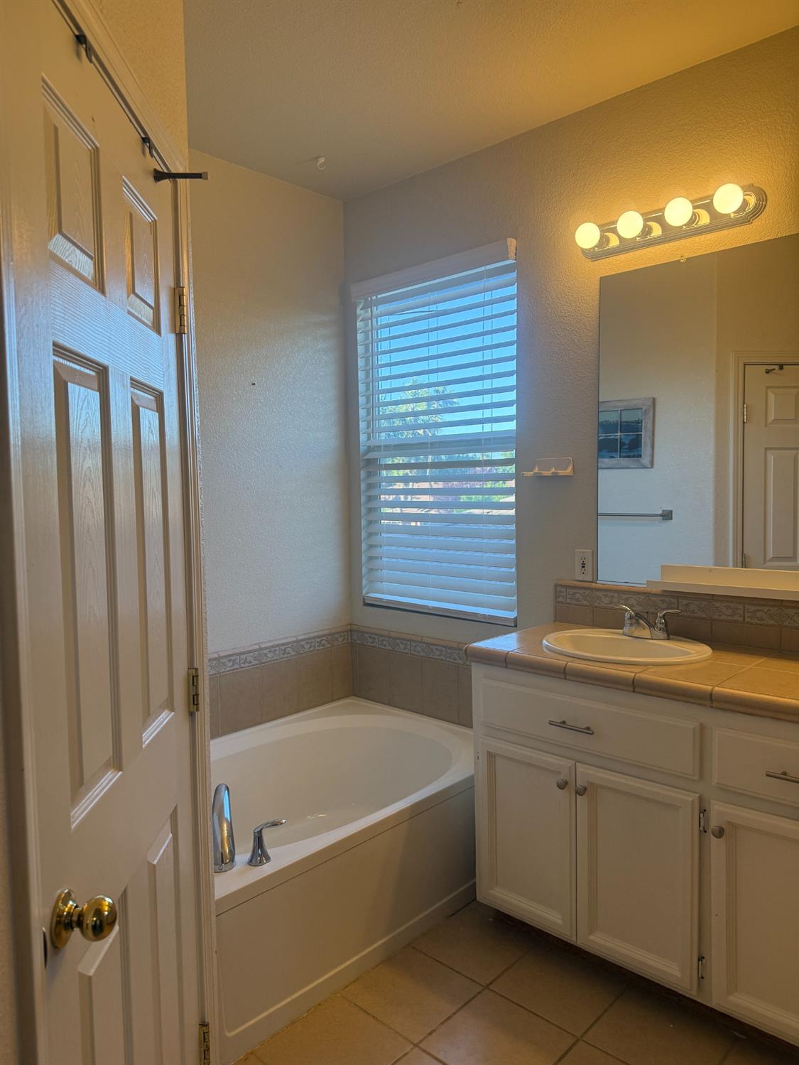 2160 Mabry Drive Sacramento CA 95835