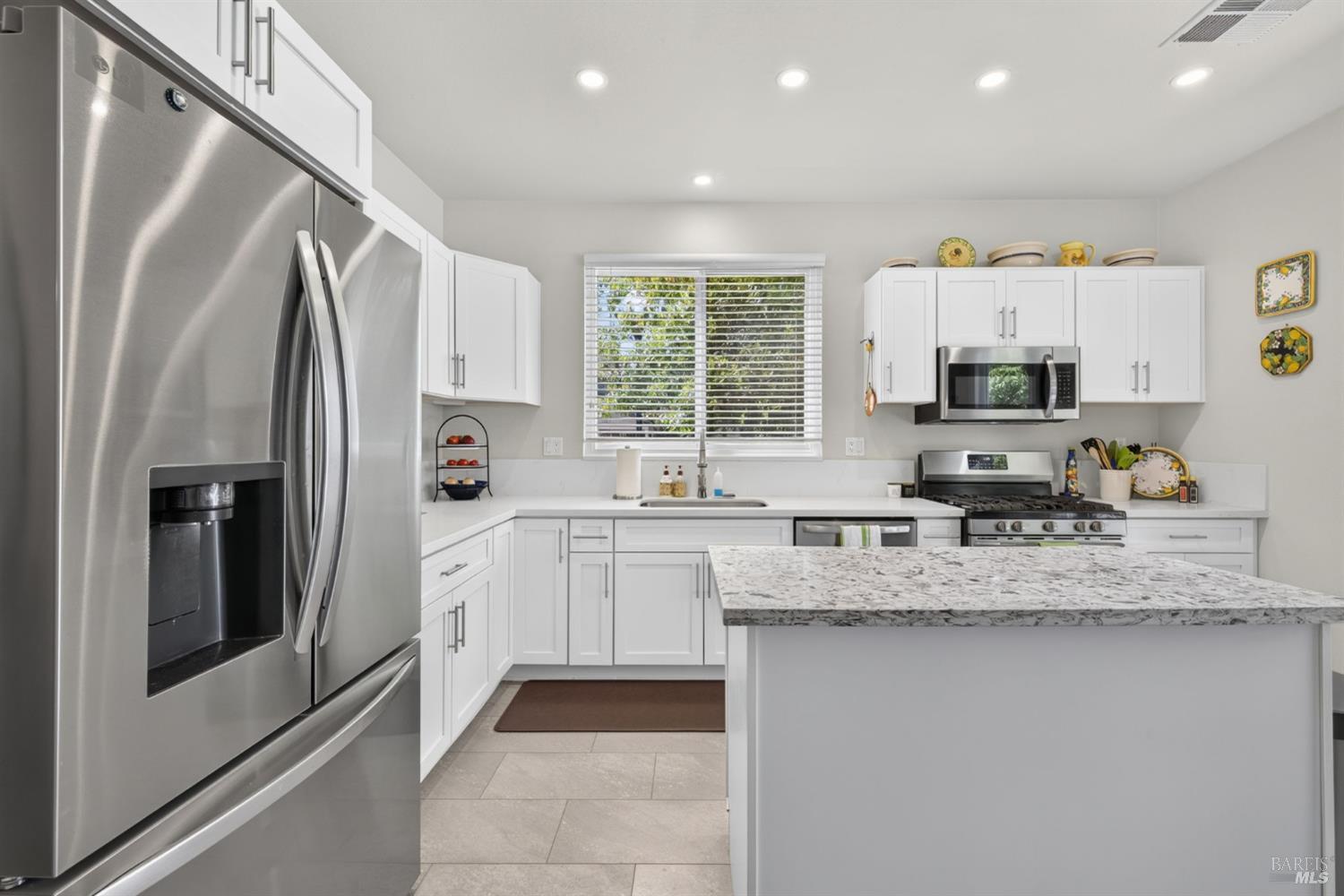 2589 Zircon Place Santa Rosa CA 95404