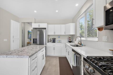 2589 Zircon Place Santa Rosa CA 95404