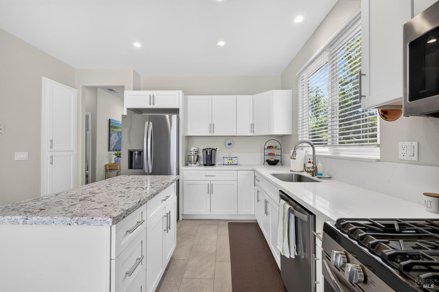 2589 Zircon Place Santa Rosa CA 95404