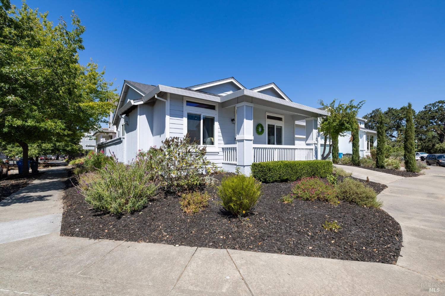 2589 Zircon Place Santa Rosa CA 95404