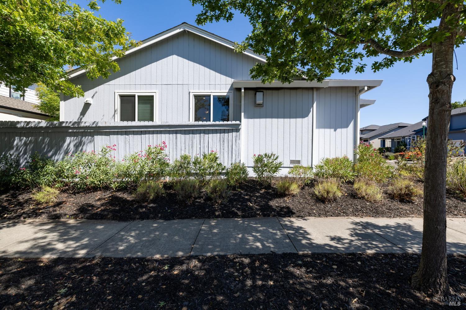 2589 Zircon Place Santa Rosa CA 95404