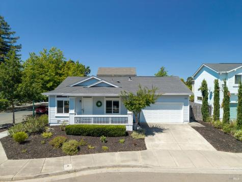 2589 Zircon Place Santa Rosa CA 95404