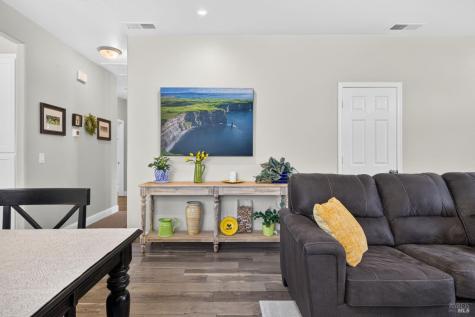 2589 Zircon Place Santa Rosa CA 95404
